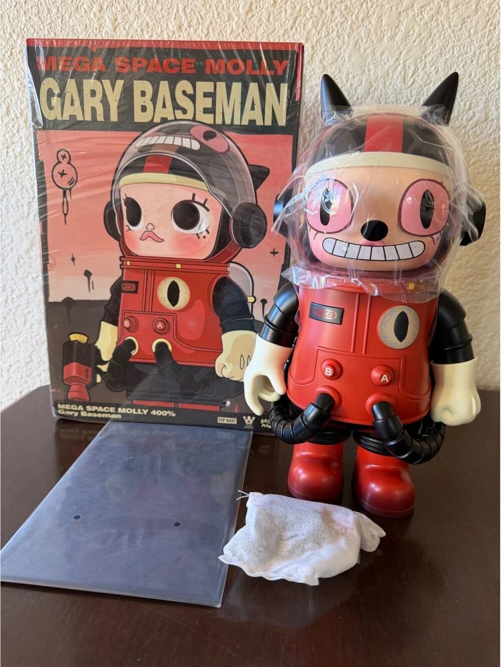 POP MART Mega Space Molly Figure 400% Gary Baseman Collaboration NEW open box